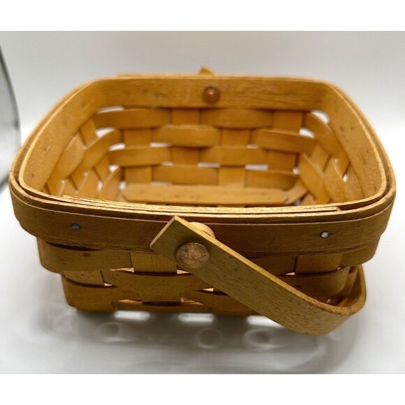 2000 6 Inches Square Longaberger Basket With Handle 3 Inches Tall - Picture 3 of 6